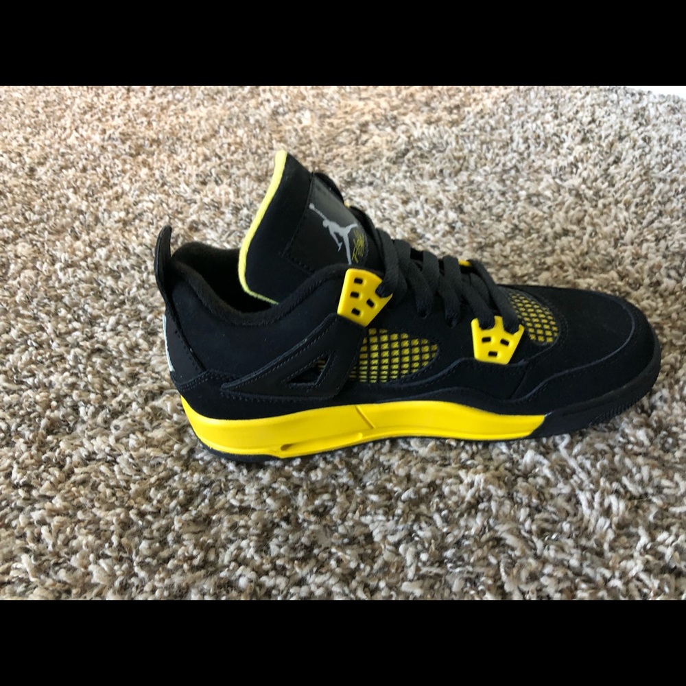 Retro Jordan’s 4